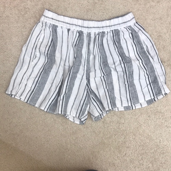 GAP Pants - Linen blend shorts